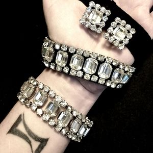 Vintage rhinestone full set (necklace, bracelet, earrings)